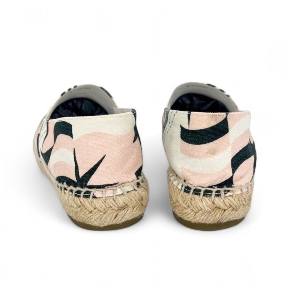 CHANEL La Pausa Ecru Star Print Canvas Cap Toe CC Logo Espadrilles Size … - Picture 9 of 16